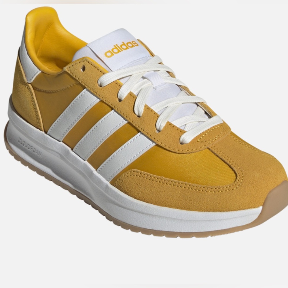 Adidas women’s run 2.0 shoes, size 8